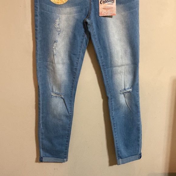 California Vintage ankle jeans size 7 junior stressed out.Great Christmas gift. - Picture 2 of 11